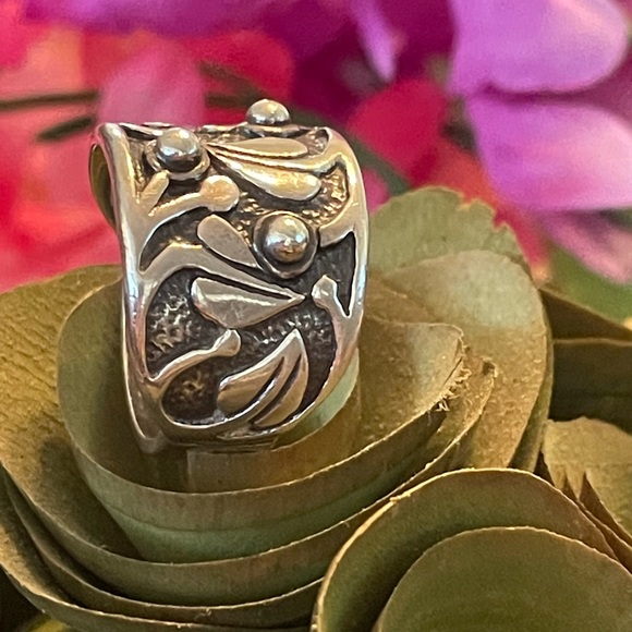 Silpada Floral Vine Holy Trinity Sterling Silver Ring R1686 Size 11 - Picture 6 of 11